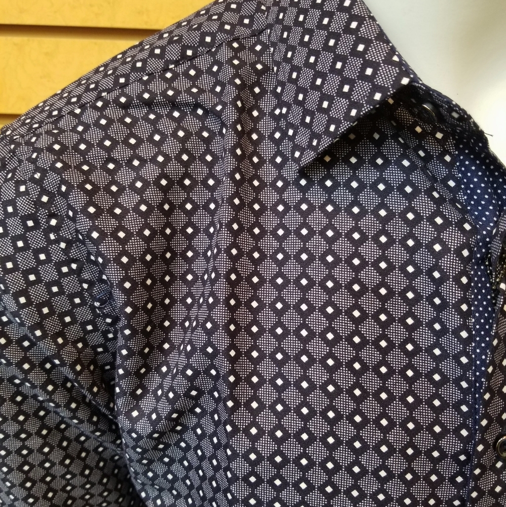 Geometric Pattern Design Shirt - Picture 2 of 4